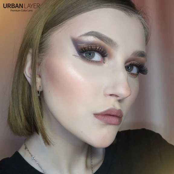 Aurora Gray - Image 3